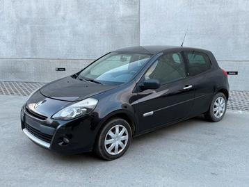 Renault Clio 3 . beschikbaar voor biedingen