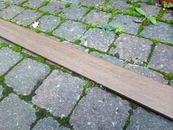 3 plinthes de 4m20 beschikbaar voor biedingen