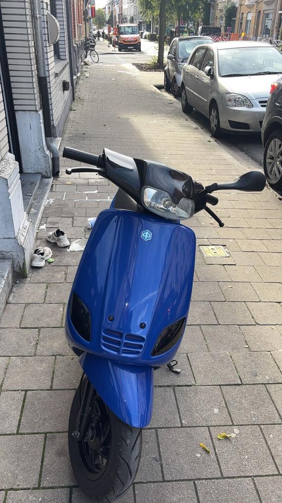 Piaggio zip type 3, Fietsen en Brommers, Scooters | Piaggio, Zo goed als nieuw, Zip, Ophalen