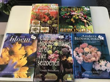 6 boeken over bloemschikken