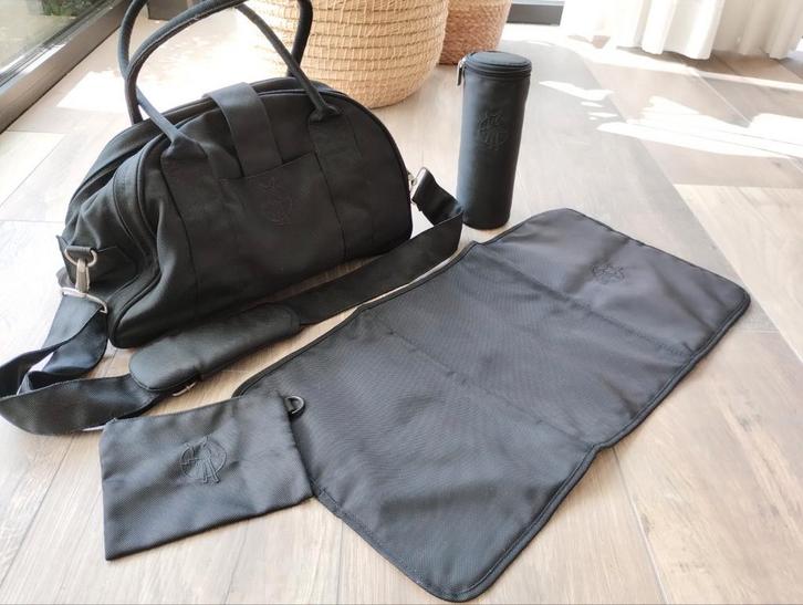 Zwarte Lässig luiertas met accessoires, Kinderen en Baby's, Luiertassen, Zo goed als nieuw, Ophalen