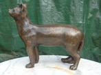 statue d un grand chat en balade en bronze patinée ., Jardin & Terrasse, Statues de jardin, Animal, Autres matériaux, Enlèvement ou Envoi