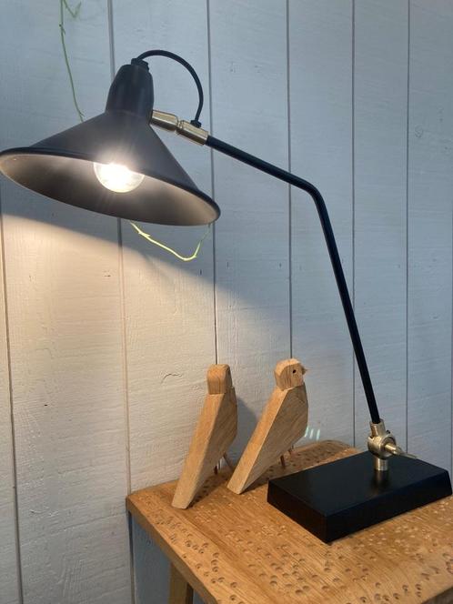 mooie tafellamp (sissy boy), Huis en Inrichting, Lampen | Tafellampen, Zo goed als nieuw, 50 tot 75 cm, Metaal, Ophalen