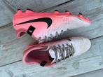 Nike Tiempo voetbalschoenen, Ophalen of Verzenden, Zo goed als nieuw