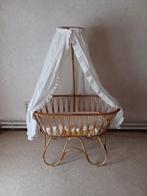 antieke rieten babywieg met hemel, Kinderen en Baby's, Babywiegjes en Ledikanten, Ophalen, Zo goed als nieuw, Wieg