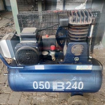 compressor brown, Enlèvement, 200 à 400 litres/min, Utilisé, 6 à 10 bars
