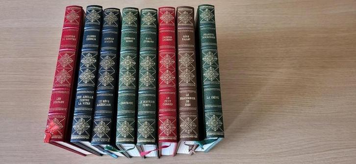 8 livres divers, Antiek en Kunst, Antiek | Boeken en Manuscripten, Ophalen of Verzenden