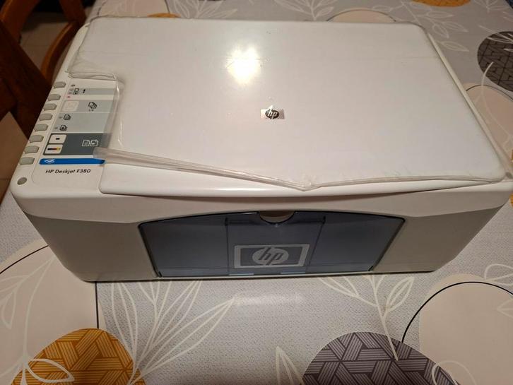 Imprimante HP Deskjet F380 + 1 paquet de feuille GRATUIT, Computers en Software, Printers, Gebruikt, Printer, Kleur printen, Scannen
