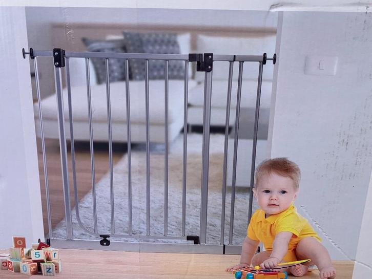 Veiligheidshekje trap- of deurafsluiting baby kind Nieuw!, Kinderen en Baby's, Traphekjes, Nieuw, Klemhekje, Aluminium, minder dan 100 cm