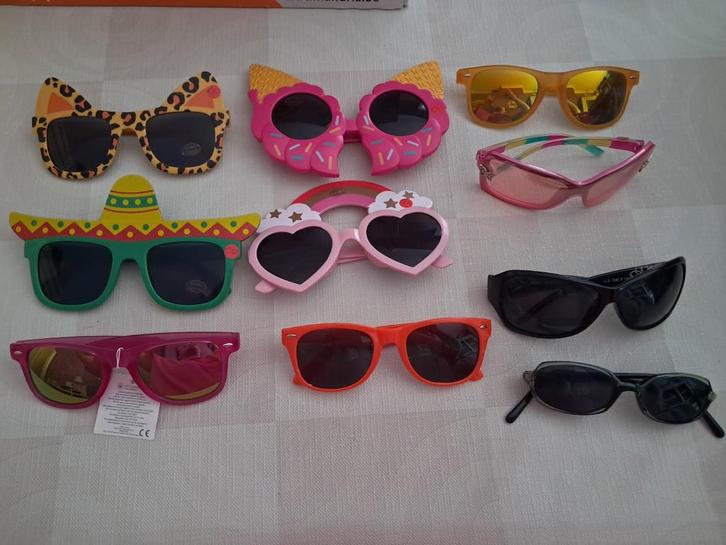 Zonnebrillen voor kinderen., Kinderen en Baby's, Kindermode-accessoires, Nieuw, Ophalen