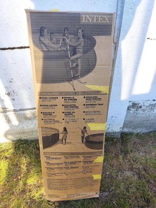 Nieuwe Intex zwembadladder 107 cm + onderhoudskit – compleet, Tuin en Terras, Zwembad-toebehoren, Nieuw, Ladder, Ophalen