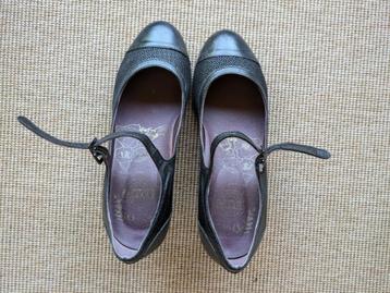 Comfortabele schoenen BRAKO beschikbaar voor biedingen