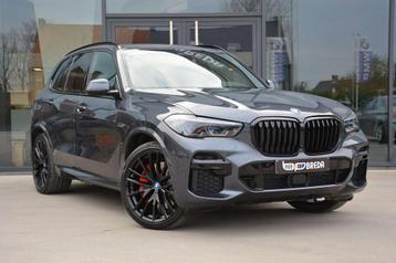 BMW X5 xDrive45e M-Sport/HUD/Pano/Comfortseats/Trekh/22" beschikbaar voor biedingen