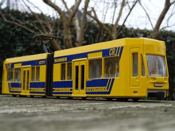Gelede tram - 1/55 beschikbaar voor biedingen