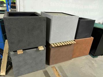 Plantbakken polyester diverse beschikbaar voor biedingen