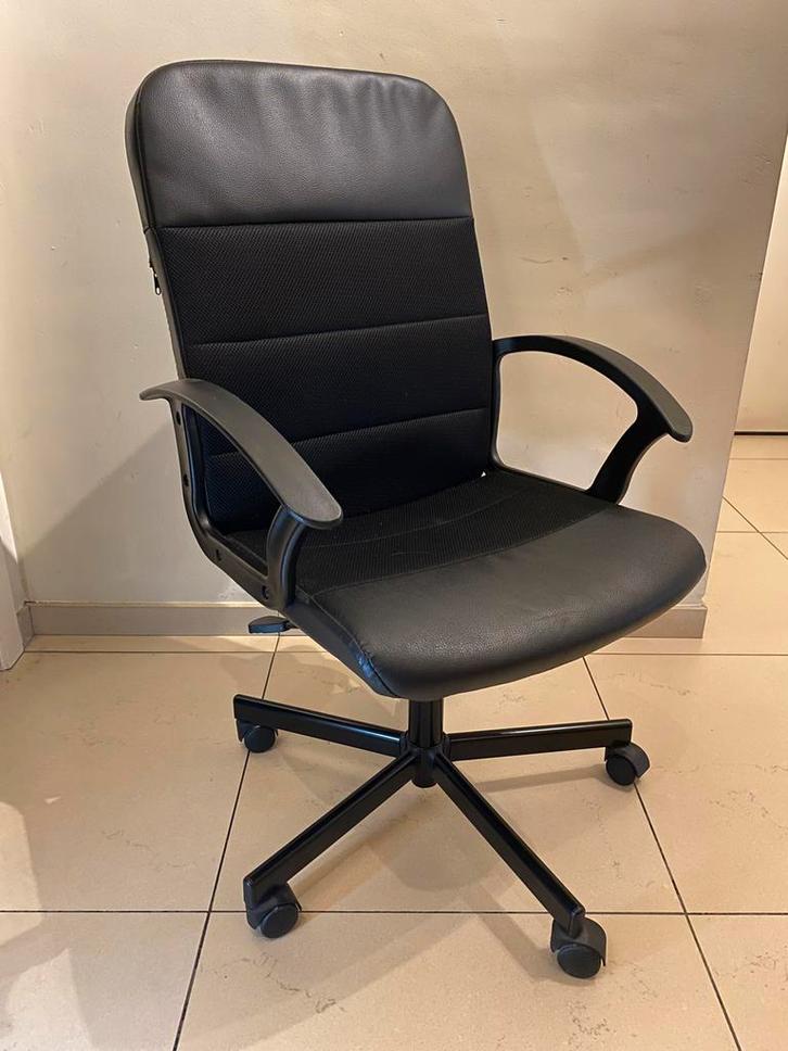 🟦🟨 IKEA Draaistoel, bureaustoel 🟨🟦, Maison & Meubles, Chaises de bureau, Comme neuf, Chaise de bureau, Noir, Enlèvement