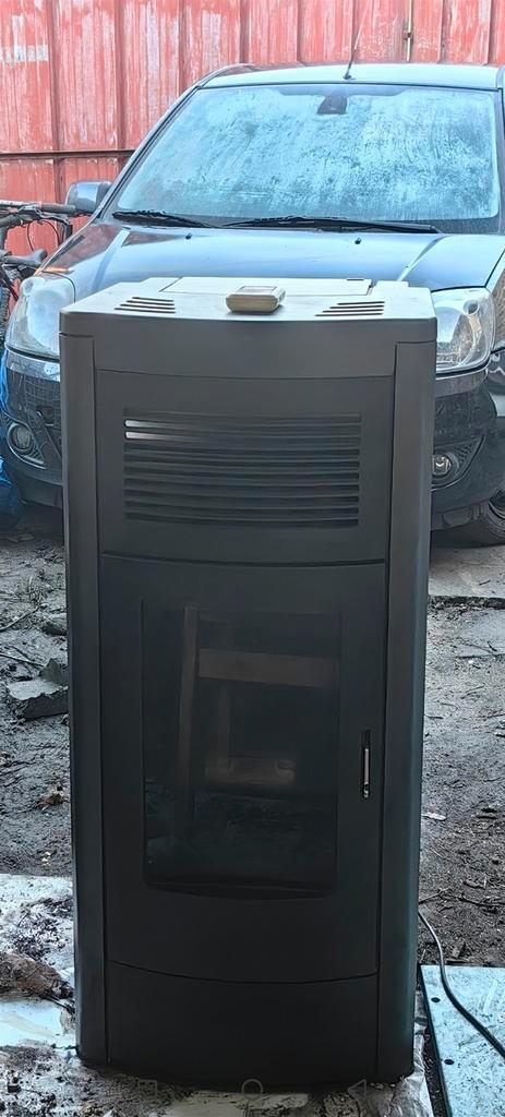 Poêle à pellet, Bricolage & Construction, Sanitaire, Comme neuf