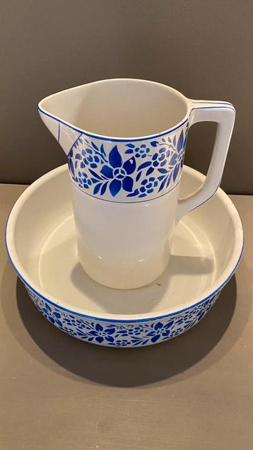 Broc de toilette beschikbaar voor biedingen