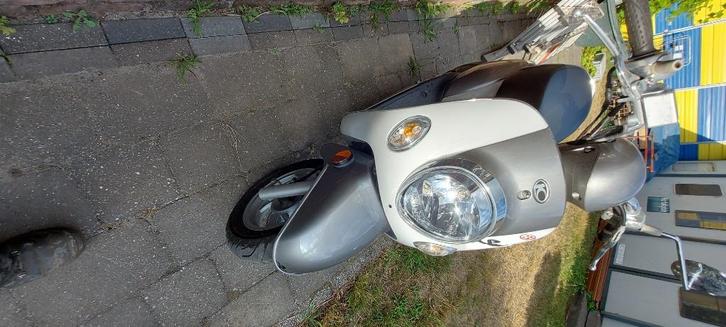 Kymco, Fietsen en Brommers, Scooters | Kymco, Gebruikt, Overige modellen, Benzine, Ophalen