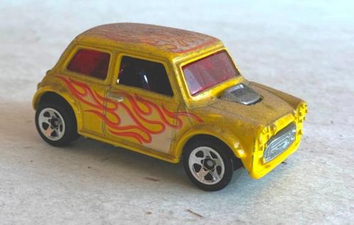Mini Rally geel Hot Wheels Heat Fleet Series 1960 ., Hobby en Vrije tijd, Modelauto's | Overige schalen, Zo goed als nieuw, Auto