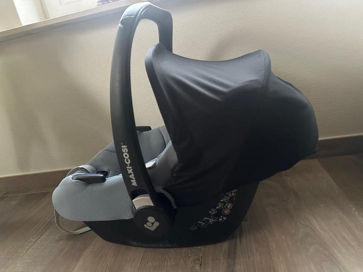 Maxi Cosi Tinca + 2x FamilyFix, Kinderen en Baby's, Autostoeltjes, Zo goed als nieuw, Maxi-Cosi, Autogordel of Isofix, Ophalen
