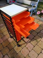 Vintage trolley, Huis en Inrichting, Woonaccessoires | Cd- en Dvd-rekken, Ophalen, Zo goed als nieuw
