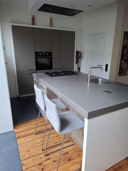 Prachtige Moderne zandbeige eilandkeuken + GEDEMONTEERD, Huis en Inrichting, Keuken | Complete keukens, Zo goed als nieuw, Overige typen