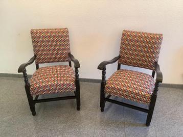 Mooie elegante fauteuils beschikbaar voor biedingen