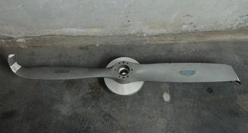Vliegtuig propellor, Enlèvement