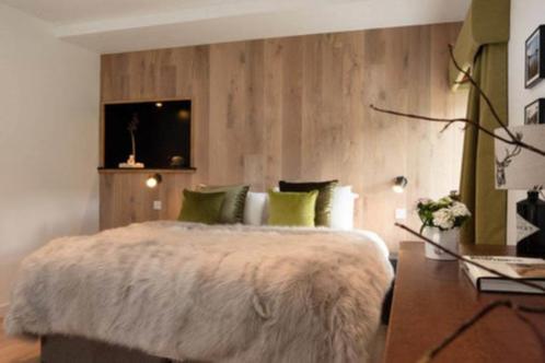 eik massief voor inrichting, Antiek en Kunst, Antiek | Meubels | Stoelen en Sofa's, Ophalen