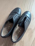 Claquettes Capezio, Enlèvement, Utilisé