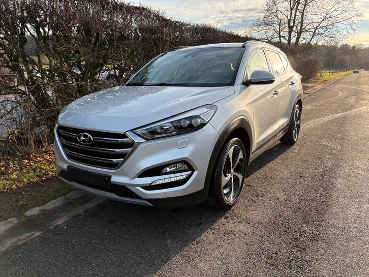 Hyundai Tucson 2.0 CRDI 4WD/volledige opties, Auto's, Hyundai, Bedrijf, Tucson, 4x4, ABS, Achteruitrijcamera, Adaptieve lichten