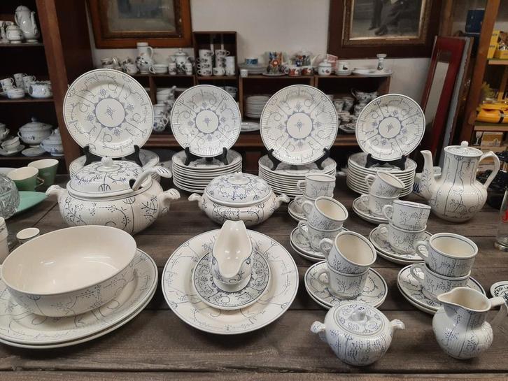 Service à dîner et café Royal Boch Copenhague 12 personnes, Huis en Inrichting, Keuken | Servies, Nieuw, Ophalen