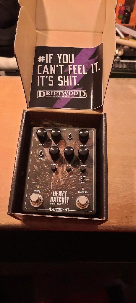 Nieuwe Driftwood Heavy Hatchet TE KOOP!, Musique & Instruments, Effets, Neuf, Distortion, Overdrive ou Fuzz, Enlèvement ou Envoi
