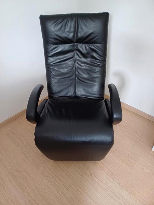 Zwartlederen relaxfauteuil DURLET, Huis en Inrichting, Fauteuils, Zo goed als nieuw, Ophalen