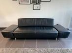 Sofa Campus zwart leder van Team by Wellis, Huis en Inrichting, Ophalen, Gebruikt, Tweepersoons, Rechte bank