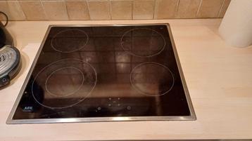 Taque vitroceramique AEG, Electroménager, Tables de cuisson, 4 zones de cuisson, Enlèvement, Utilisé, À Poser