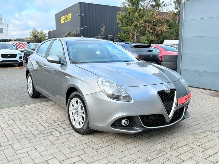 Alfa Romeo Giulietta 1.6d 10/2020 1j garantie Automaat, Auto's, Alfa Romeo, Bedrijf, Giulietta, Centrale vergrendeling, Benzine