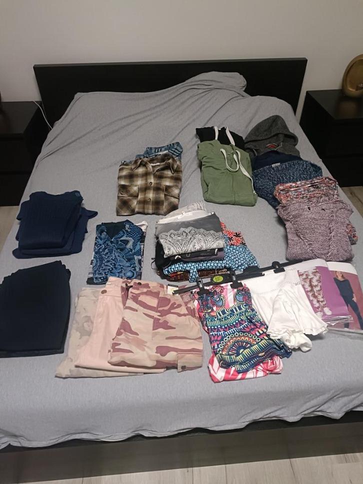 Grote partij dameskleding, Kleding | Dames, Dames-kledingpakketten, Ophalen