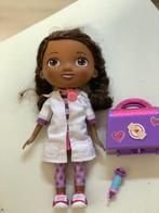 Poupée docteur la peluche, Ophalen of Verzenden, Gebruikt, Overige typen