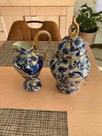 Antieken vaas en kruik, Ophalen