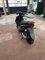 Te koop een scooter in goede staat, klasse A, Fietsen en Brommers, Scooters | Peugeot, Ophalen, Zo goed als nieuw