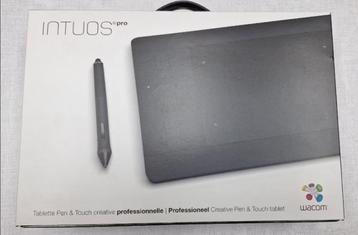 Wacom Intuos Pro Small PTH-431 beschikbaar voor biedingen