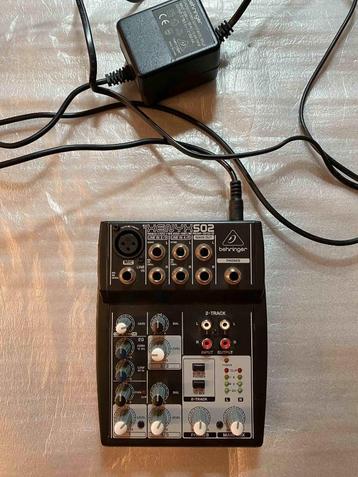 A vendre BEHRINGER KENYX502 beschikbaar voor biedingen