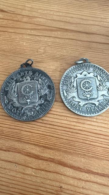 2 munten Jaarmarkt Gemeente Sinay 1947 beschikbaar voor biedingen