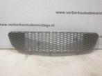 GRILLE in de bumper Opel Astra H GTC (L08) (93-186-611), Auto-onderdelen, Gebruikt, Opel