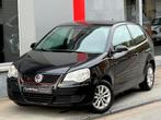 VW Polo 1.2i *SportGARANTIE 1an*Car-Play/GPS/117.000km, Zwart, 1198 cc, Zwart, Bedrijf