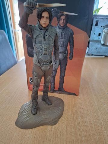 Figurine  beschikbaar voor biedingen