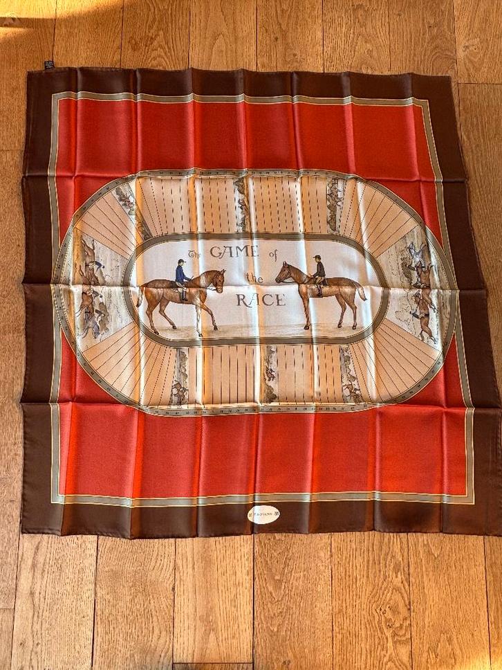 sjaal met een paardenmotief en een mythisch motief, Kleding | Dames, Mutsen, Sjaals en Handschoenen, Zo goed als nieuw, Sjaal