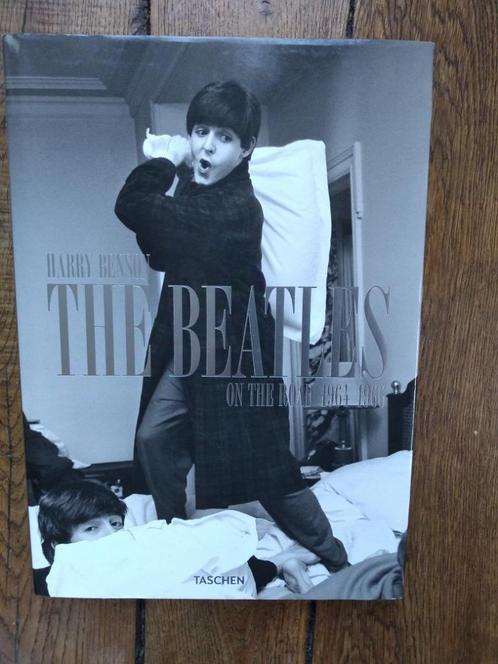 Harry Benson The Beatles On the Road, Boeken, Muziek, Zo goed als nieuw, Ophalen of Verzenden